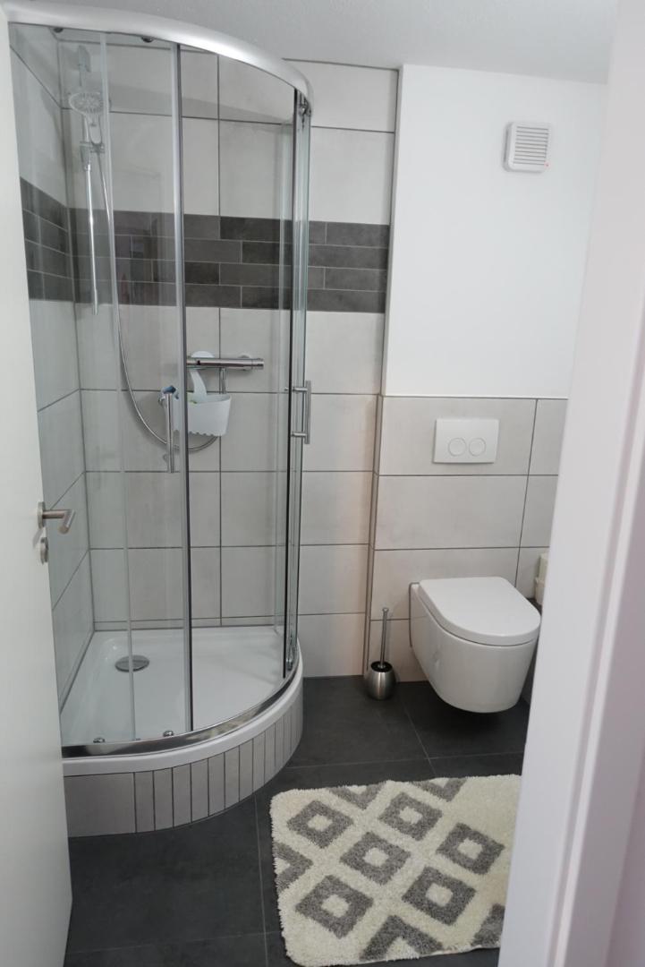 Ruhige, Modern Eingerichtete 2 Zimmer Wohnung Im Untergeschoss Eines Zweifamilienhauses Hildrizhausen Εξωτερικό φωτογραφία