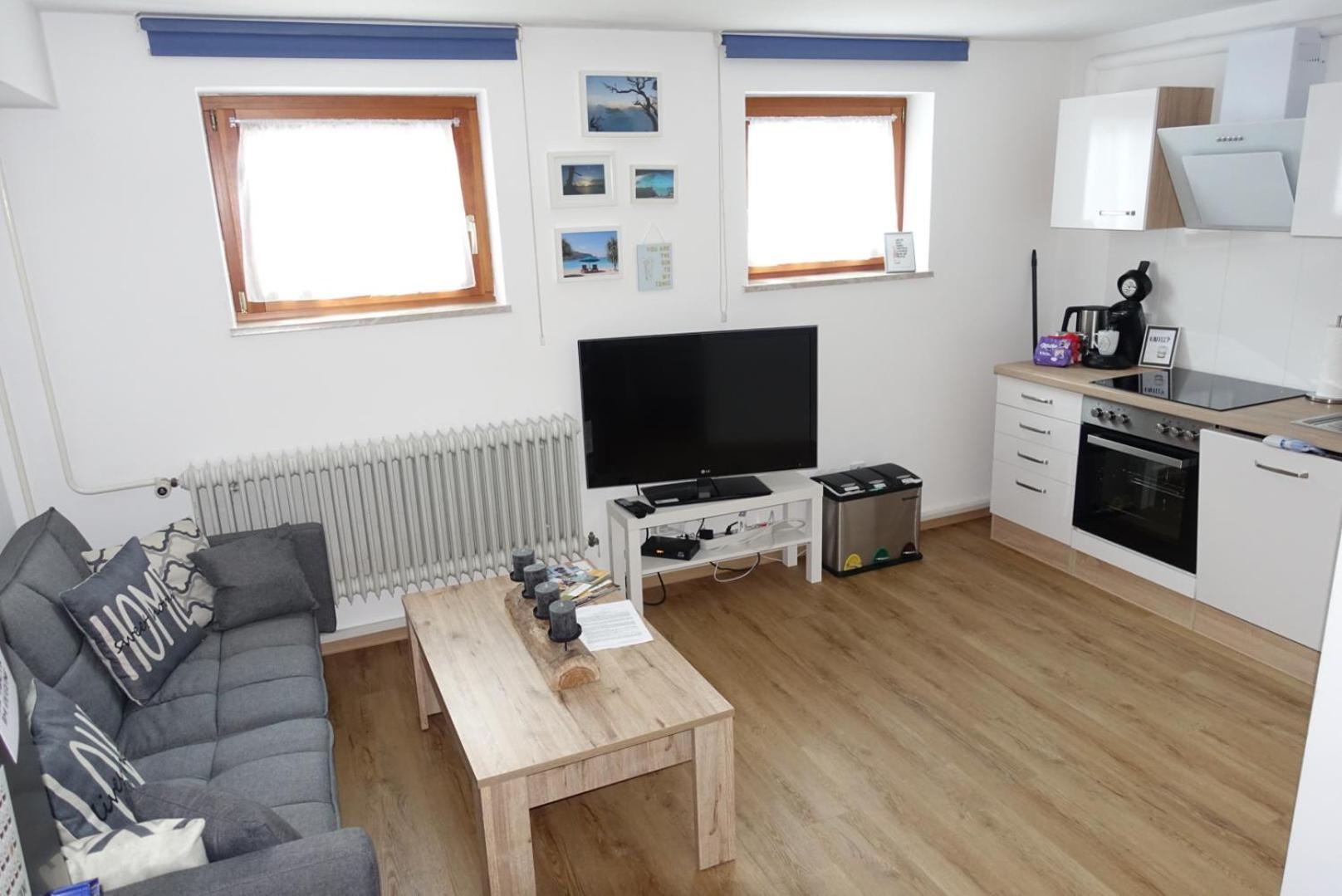 Ruhige, Modern Eingerichtete 2 Zimmer Wohnung Im Untergeschoss Eines Zweifamilienhauses Hildrizhausen Εξωτερικό φωτογραφία